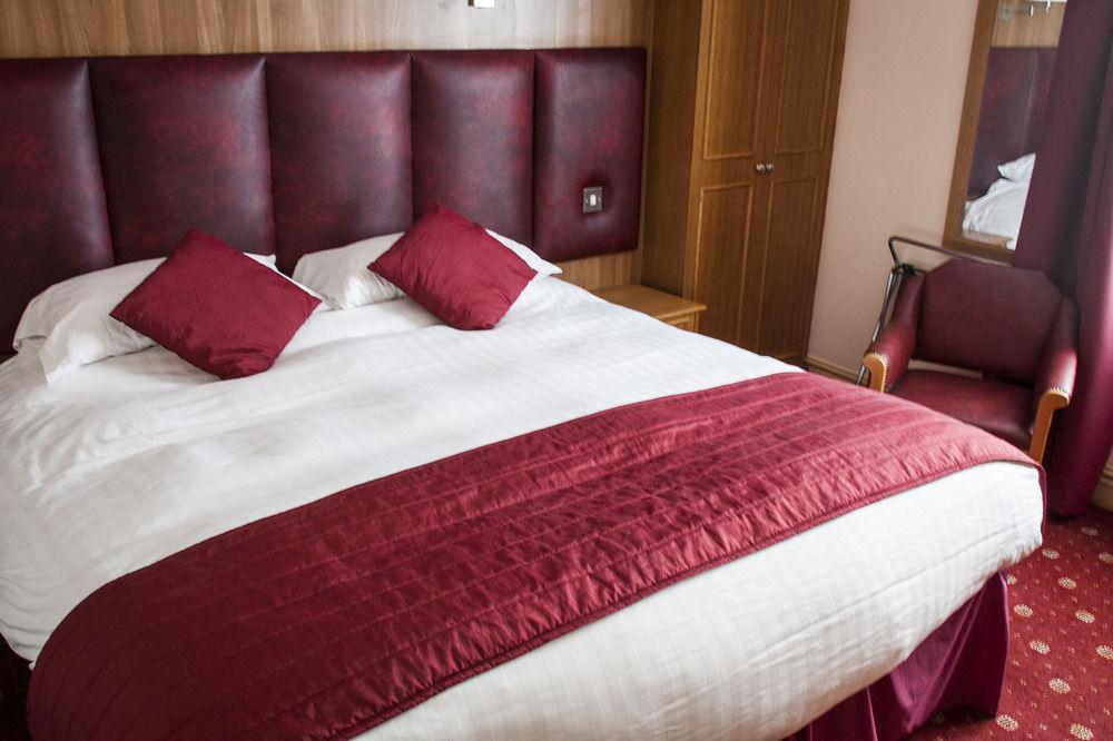 The Royal Hotel Crosby (Merseyside)